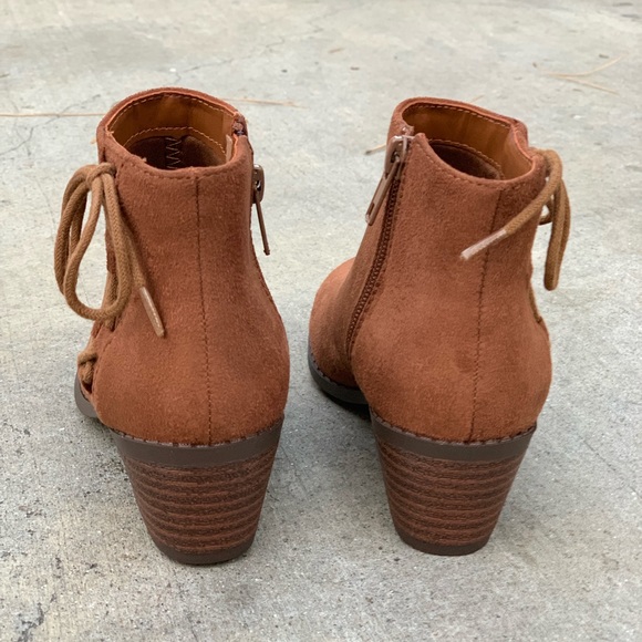 Soda Kids Tan Suede Ankle Booties - Picture 4 of 4